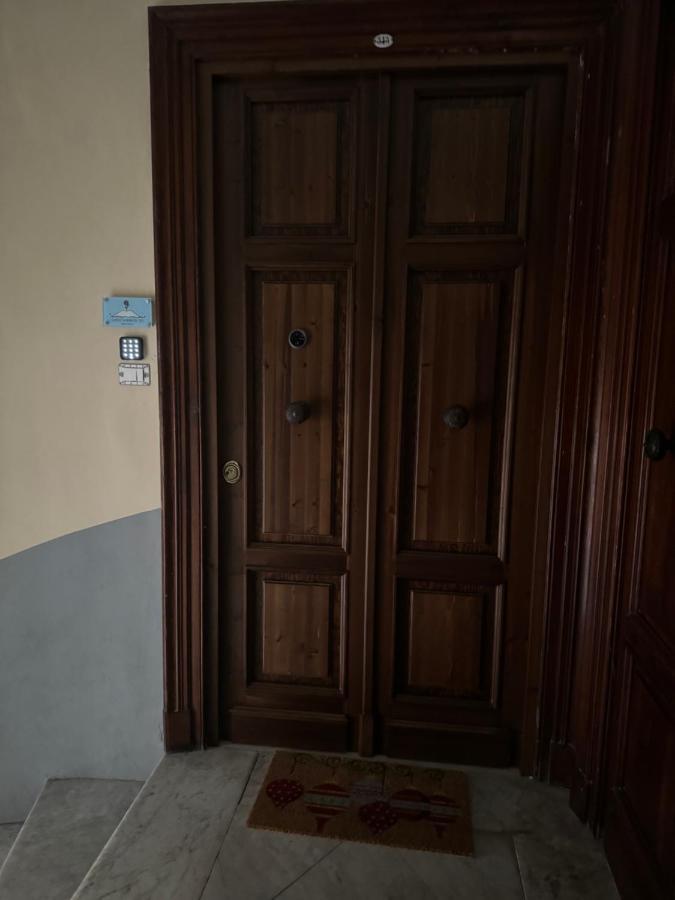 B&B Corso Garibaldi 165 نابولي المظهر الخارجي الصورة